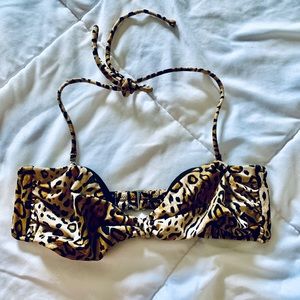 Victoria’s Secret bikini top